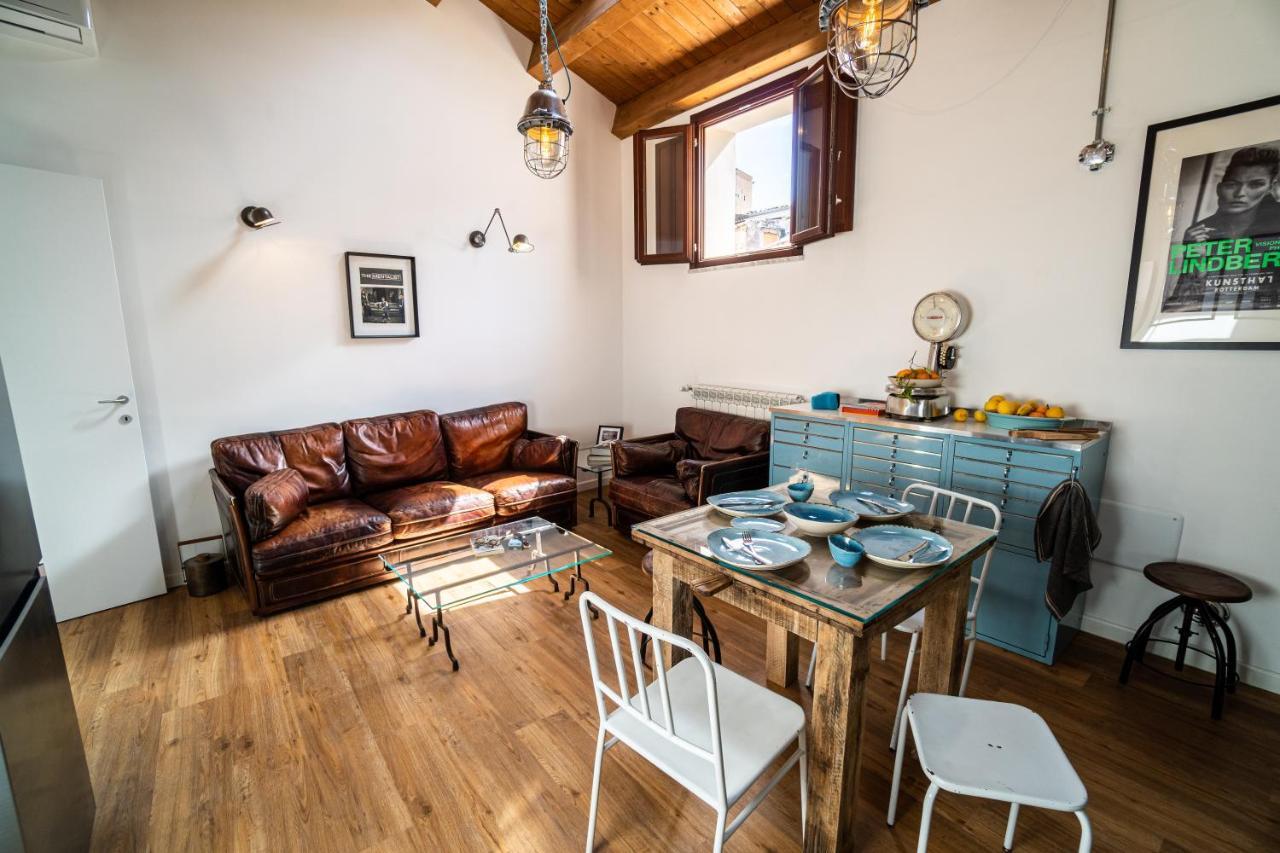 Solemar Sicilia - Palazzo Vetrano Apartment Palermo Bagian luar foto