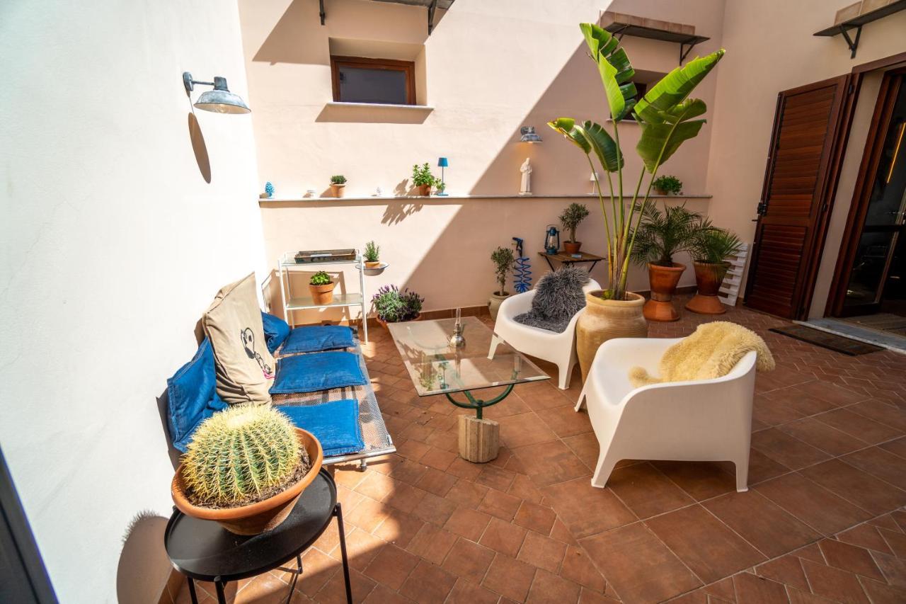 Solemar Sicilia - Palazzo Vetrano Apartment Palermo Bagian luar foto
