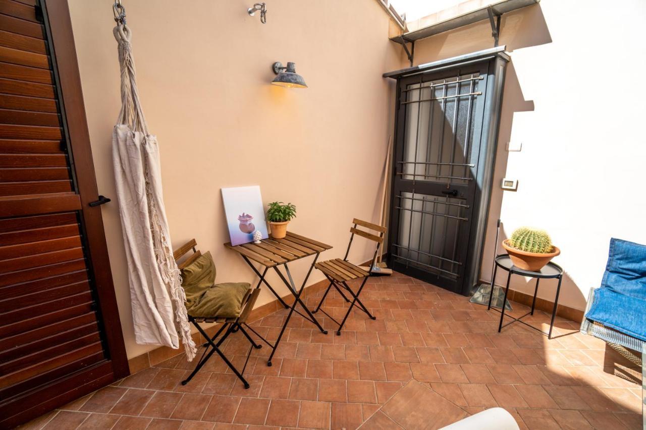 Solemar Sicilia - Palazzo Vetrano Apartment Palermo Bagian luar foto